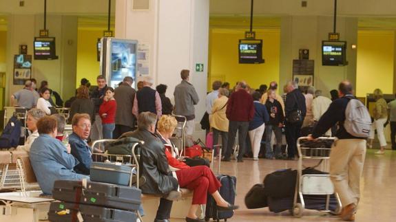 El aeropuerto de Málaga superó el pasado año por primera vez los cinco millones de equipajes facturados
