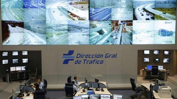 Detenido en Málaga por falsear documentos oficiales con un sello digitalizado de la DGT