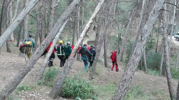 El GREIM traslada al herido 