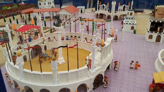 Marbella acoge hasta el  próximo día 31 una gran exposición de Playmobil. 