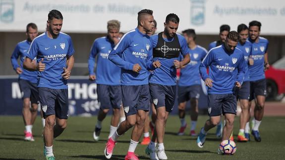 El Málaga, preparando el choque ante el Deportivo.