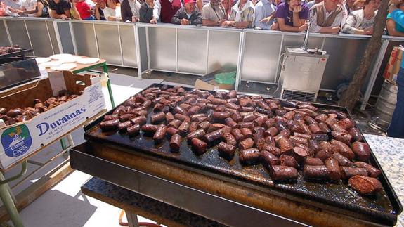 Canillas de Aceituno celebra el domingo su popular Día de la Morcilla. 