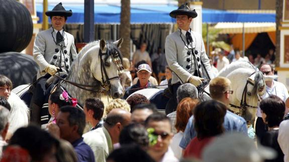 Esta famosa fiesta primaveral andaluza gira en torno a los ejemplares de pura raza española. 