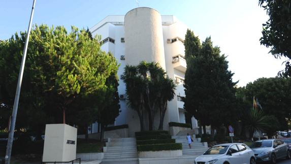 Un juzgado de Marbella anula en un mismo fallo las cláusulas suelo e IRPH y deja la hipoteca al 0,25%