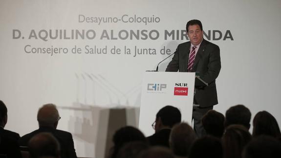 Jesús Burgos presentó al consejero de Salud. 