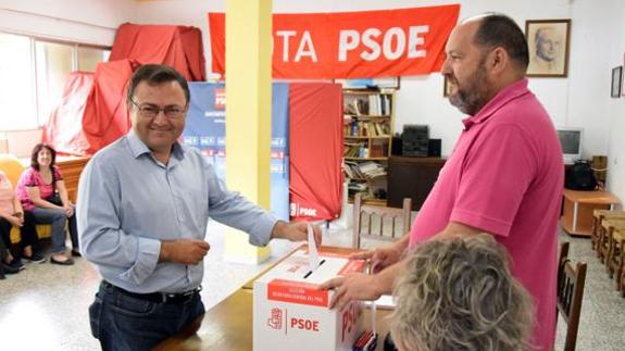 El PSOE de Málaga acudirá unido al congreso federal con una lista de integración