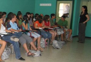 CEULAJ. Clara Sánchez desvela nuevas técnicas narrativas a los escritores noveles.