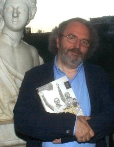 ESCRITOR. Jon Juaristi, en su reciente visita a Marbella para presentar su novela. / JOSELE-LANZA