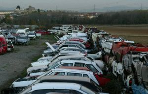 Detenidos los dueños de un desguace por robar coches para venderlos por piezas
