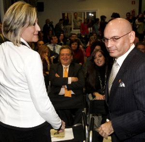 MATRIMONIO. El juez y su esposa, Elisa Beni. / KOTE RODRIGO. EFE