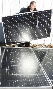 ENERGÍA SOLAR. La creciente demanda obliga a mejorar los paneles existentes.