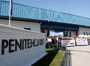 Concentración en la cárcel de Botafuegos