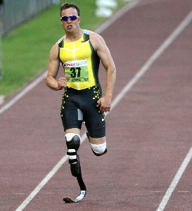 CARRERA. Oscar Pistorius, durante una prueba. / AFP PHOTO