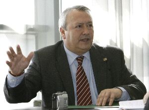 EXPERIENCIA. Marcos ha sido delegado de Salud y de la Junta en Málaga. / SALVADOR SALAS. ARCHIVO