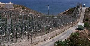 Melilla rechaza que se compare la valla fronteriza con el muro israelí de Gaza