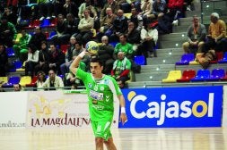 Pérez Canca: «O juego aquí el próximo año o me retiro»