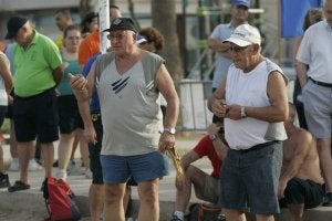 Ropa ligera y gorra contra el calor. / MAR