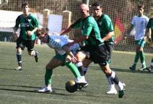 El derbi del Osunilla se fue para Torremolinos (1-2)
