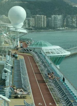 Los cruceros se alían con el AVE
