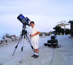 Las sesiones de astronomía se celebran todos los lunes, miércoles y viernes de julio y agosto. ::                             SUR
