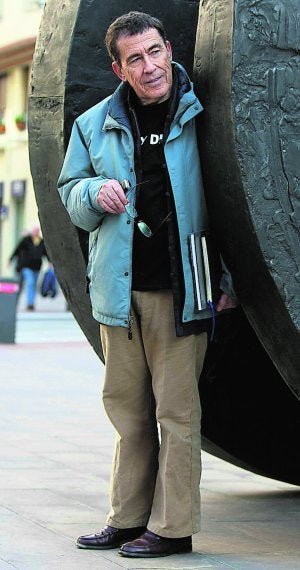 El escritor Fernando Sánchez Dragó. ::
SUR