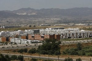 Los promotores privados por la escasa rentabilidad y las administraciones públicas por la burocracia no acometen nuevos proyectos . ::                             S. SALAS