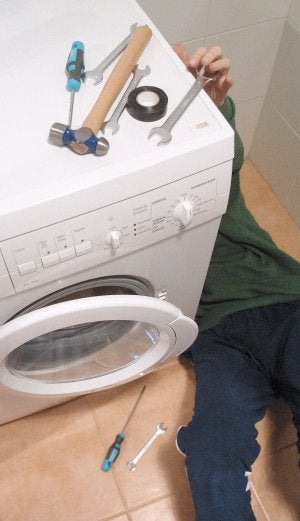 Los servicios forman uno de los sectores más afectados por la economía sumergida. ::                             SUR