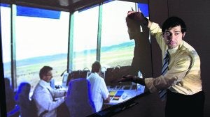 De mayor, controlador aéreo