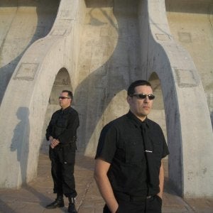 Salva Mainé y Josua (al fondo) han llevado sus ritmos electrónicos desde Málaga a medio mundo. / SUR