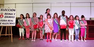 La reina infantil. Laura Santamaría, y su corte junto a Inmaculada Nieto. ::
SUR