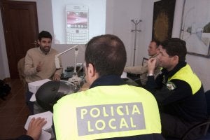 Reunión informativa de la Policía Local. ::
SUR ARCHIVO