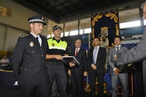 Unos héroes que se mojan por los demás