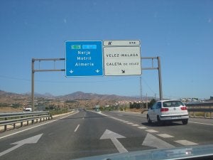 Vélez vuelve a reclamar a Fomento el enlace de Caleta y la iluminación de la A-7