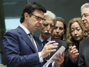 José Manuel Soria, ayer en Bruselas donde participó en un Consejo de Ministros de Competitividad. ::
EFE