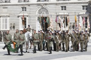 Durante el acto se rindió un homenaje a quienes dieron su vida por España. ::
MD