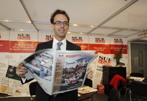 Gaël Vignon, en el expositor de SUR in English. ::
SALVADOR SALAS