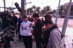 Imagen de la grabación en la plaza de San Lorenzodel programa que presenta Juanra Bonet . ::
SUR