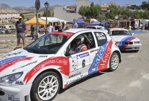 El malagueño Pedro Cordero, ayer al volante de su Peugeot 207. ::
ÁLVARO CABRERA