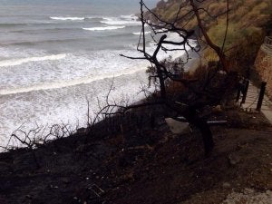 En esta playa nerjeña se rodaron escenas de la serie 'Verano Azul'. ::
E. C.