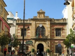 Edificio principal del Ayuntamiento de Algeciras. :: sur