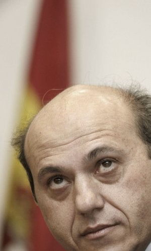 Del Nido hipoteca su vivienda y consigna un nuevo pago a Marbella