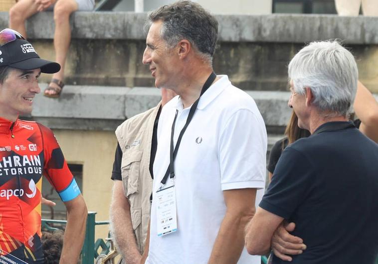 Evenepoel, sobre Indurain: «Ha sido un placer conocerle, es uno de los corredores con los que me comparo»