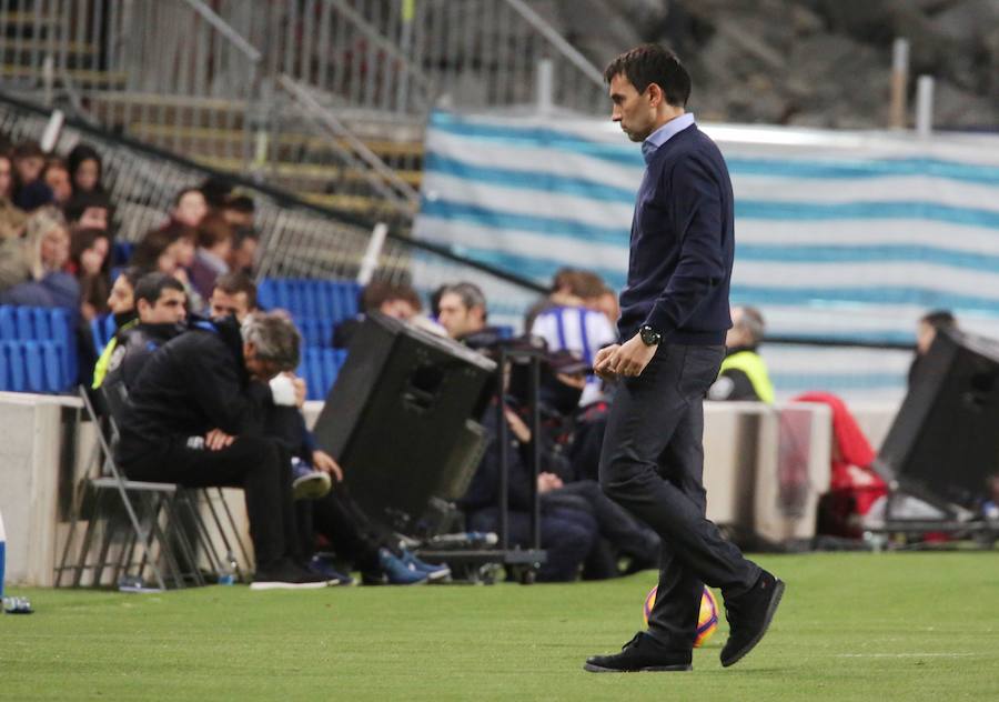 La Real y el Alavés se ven las caras en un partido muy importante para encarar el nuevo año con optimismo.