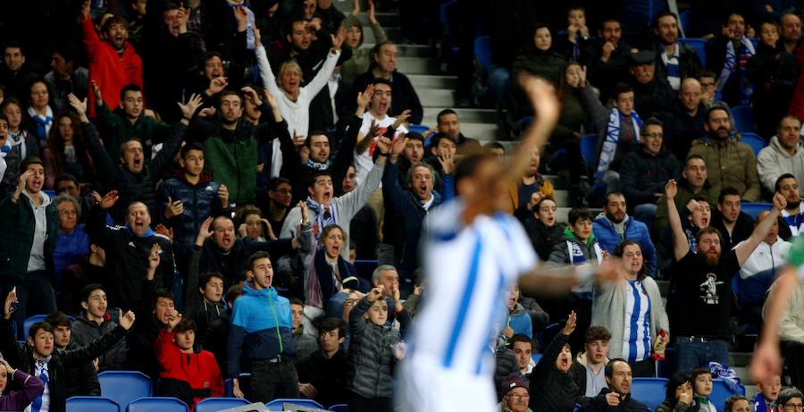 La Real y el Alavés se ven las caras en un partido muy importante para encarar el nuevo año con optimismo.