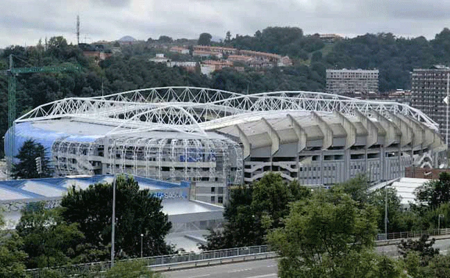 Vista del estadio de Anoeta desde Zorroaga 