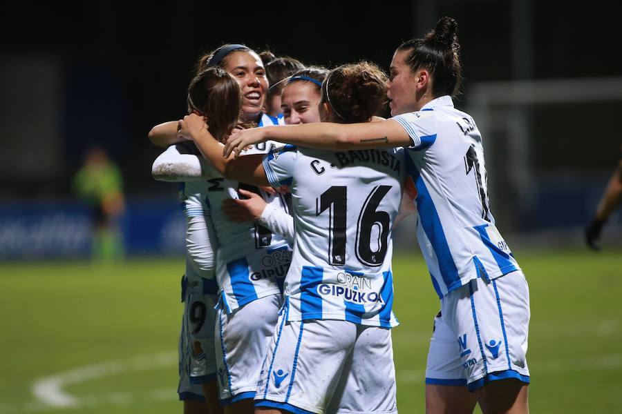 La Real femenina ha goleado este miércoles al Rayo Vallecano en Zubieta. El resultado final ha sido 4-0.