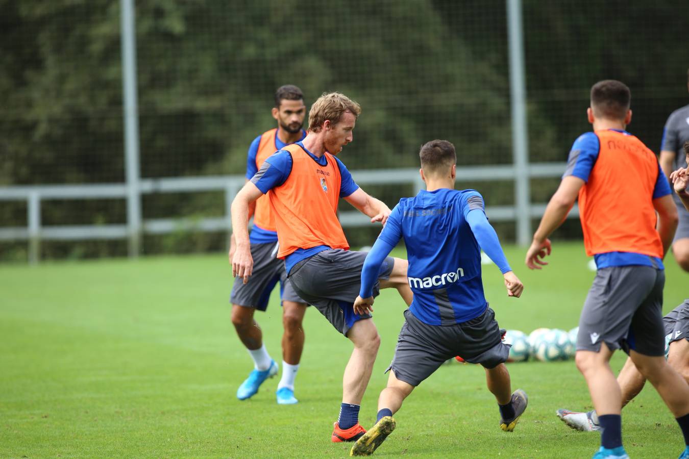 Tras el triunfo de la Real Sociedad en el nuevo Anoeta frente al Atlético de Madrid, el equipo ha vuelto a entrenarse en Zubieta. 