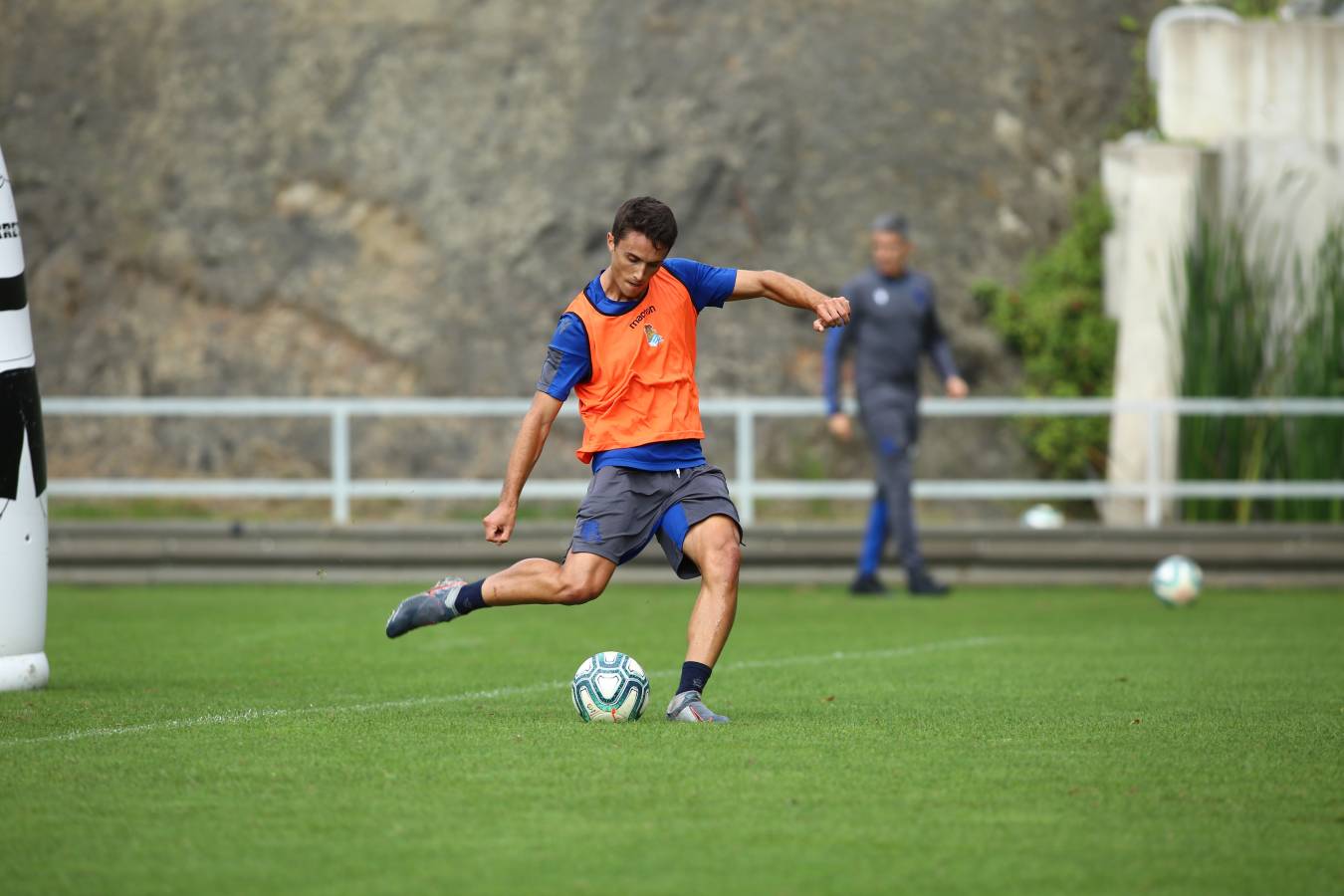 Tras el triunfo de la Real Sociedad en el nuevo Anoeta frente al Atlético de Madrid, el equipo ha vuelto a entrenarse en Zubieta. 