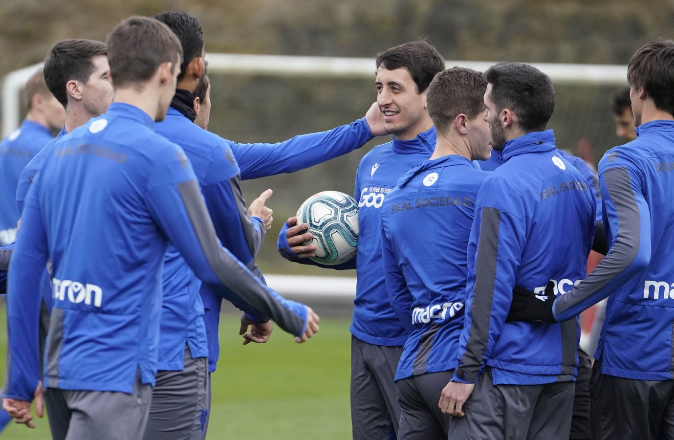 El defensa beaisandarra se ha entrenado junto al resto de sus compañeros a dos días de enfrentarse al Betis en el Villamarin.