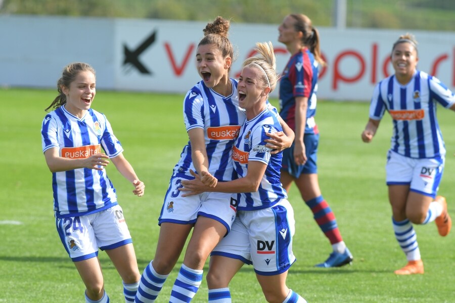 La Real Sociedad femenina ha ganado esta mañana al Levante por 3-2 en Zubieta después de culminar la remontada con un gol de Cecilia en el minuto 89. 